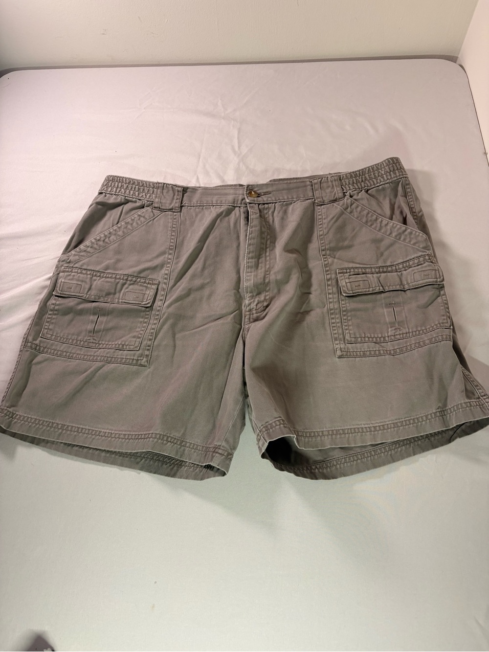 Savane Men's Cargo Shorts in Taupe-Grey